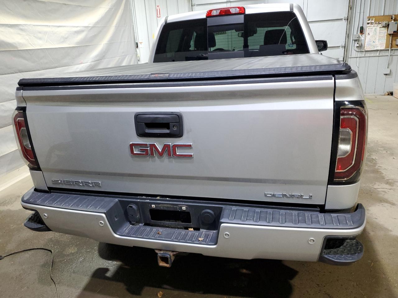GMC Sierra K1500 Denali Image 6