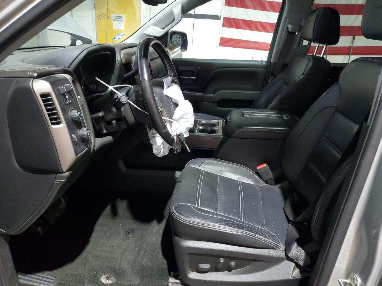 GMC Sierra K1500 Denali Image 5