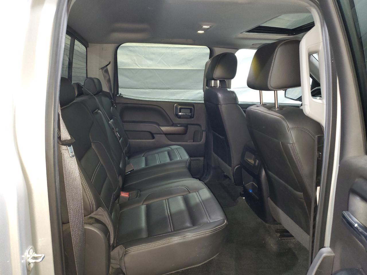 GMC Sierra K1500 Denali Image 8