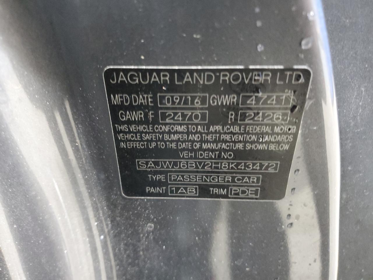 Jaguar F-TYPE S Image 11