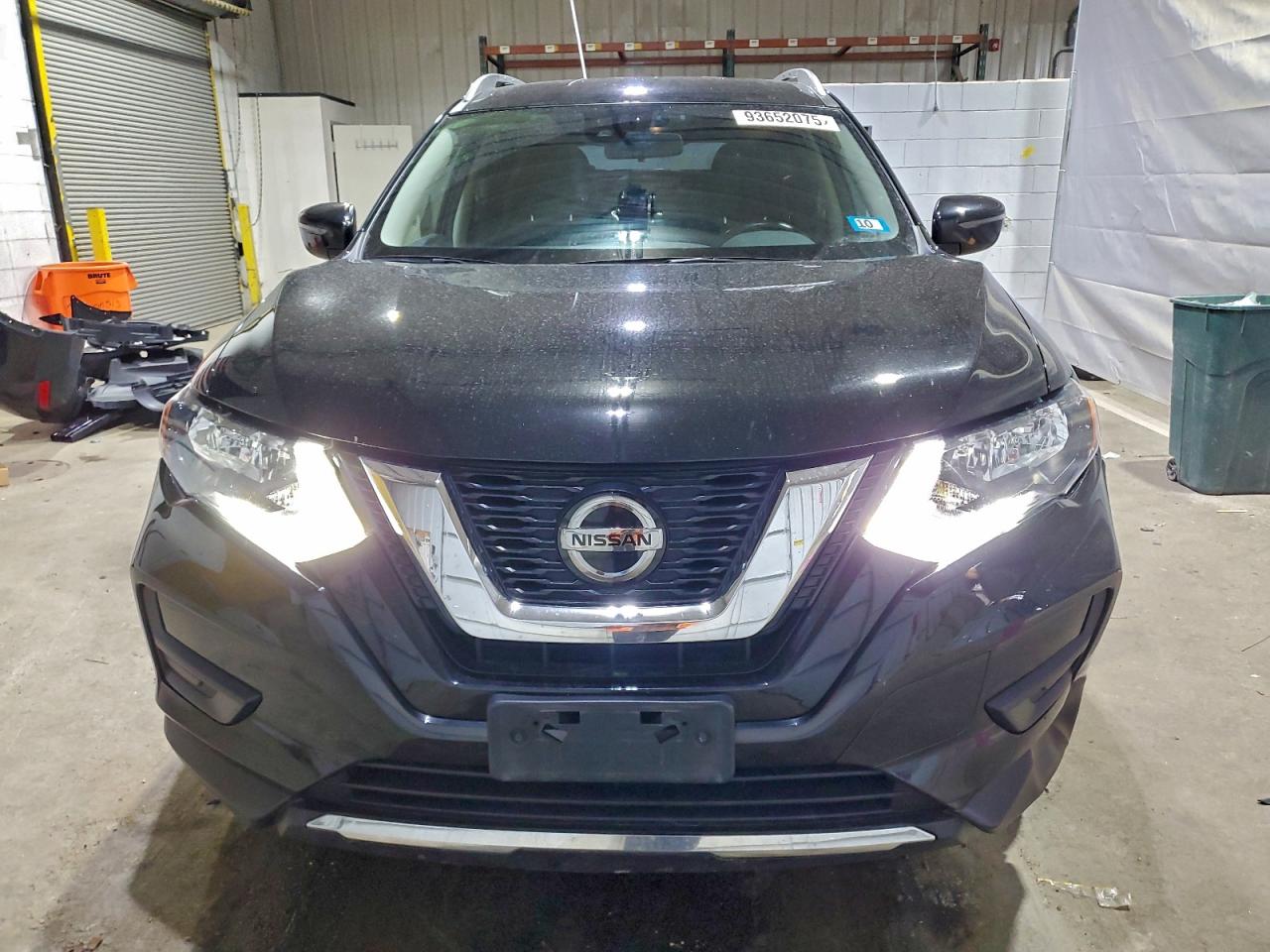 Nissan Rogue S Image 2