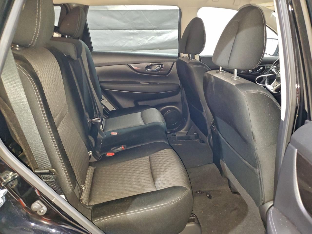 Nissan Rogue S Image 7