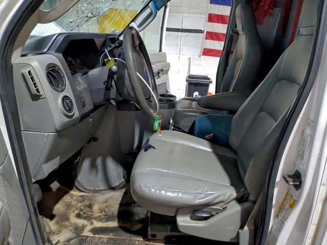 Ford Econoline E350 Super Duty Van Image 4