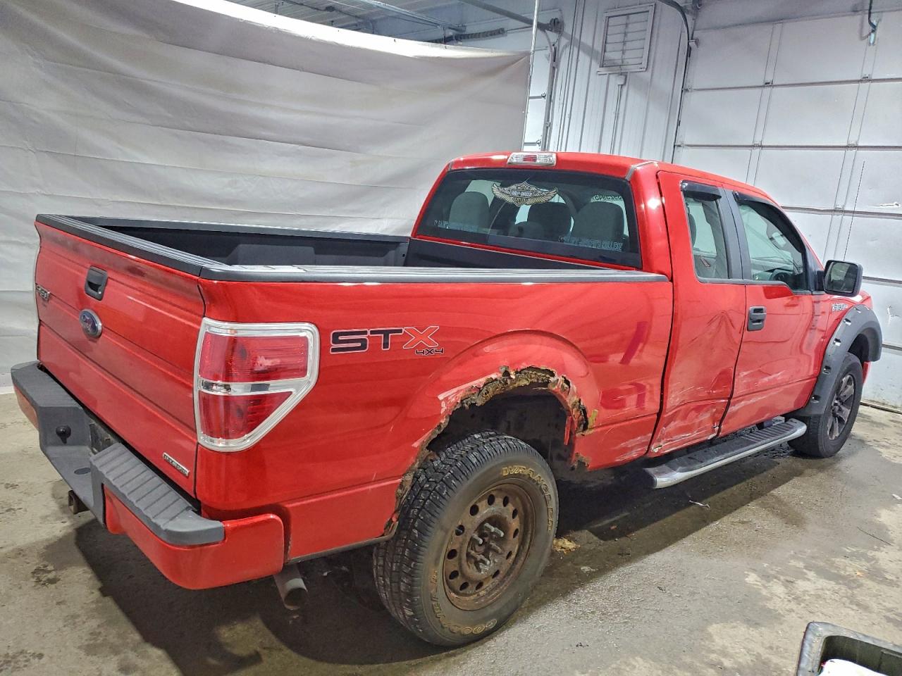 Ford F-150 Super Cab Image 12