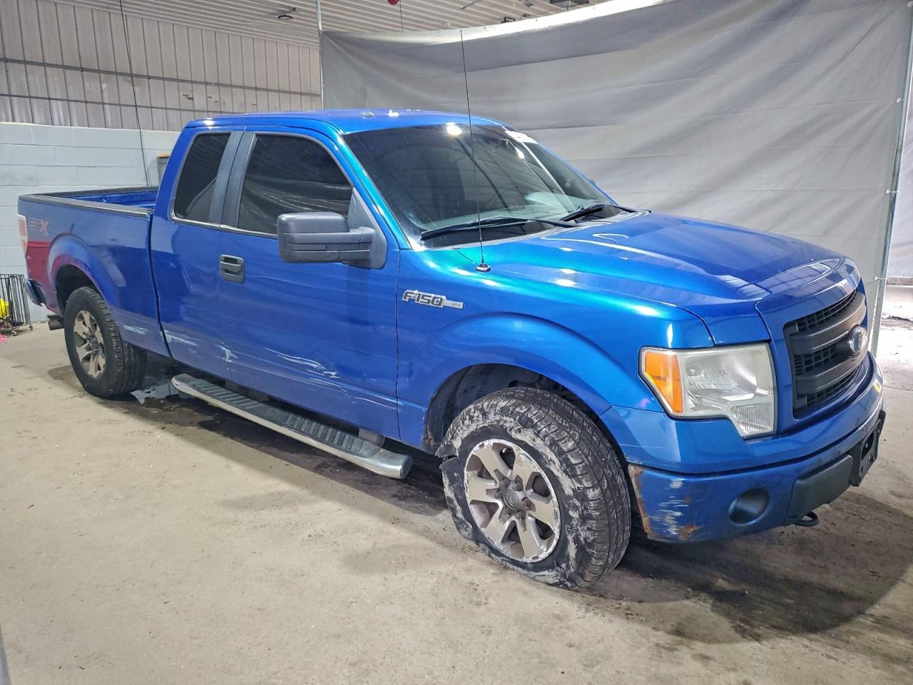 Ford F-150 Super Cab Image 3