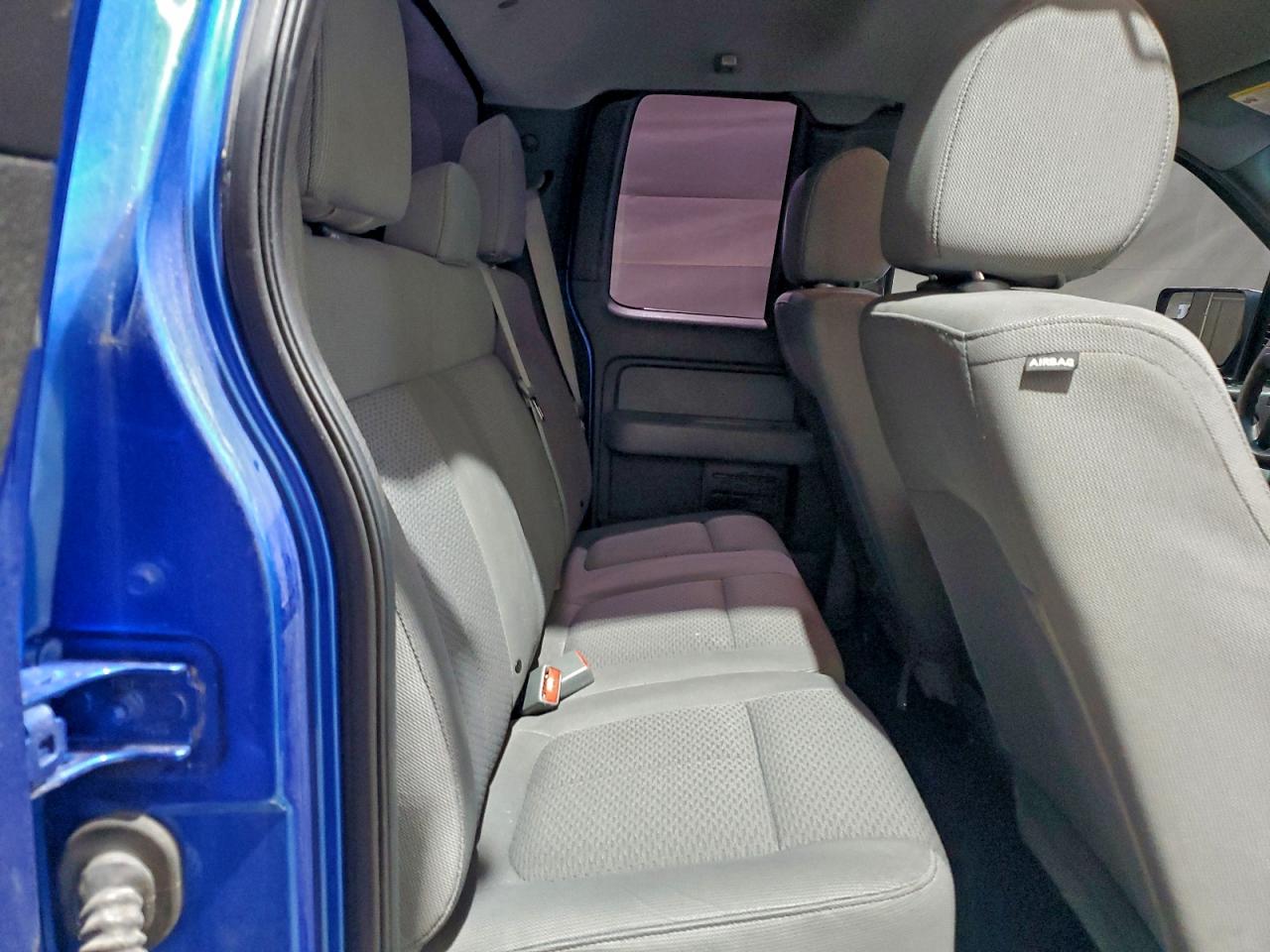 Ford F-150 Super Cab Image 5