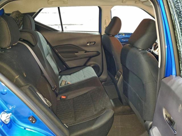 Nissan Kicks Sv Image 2