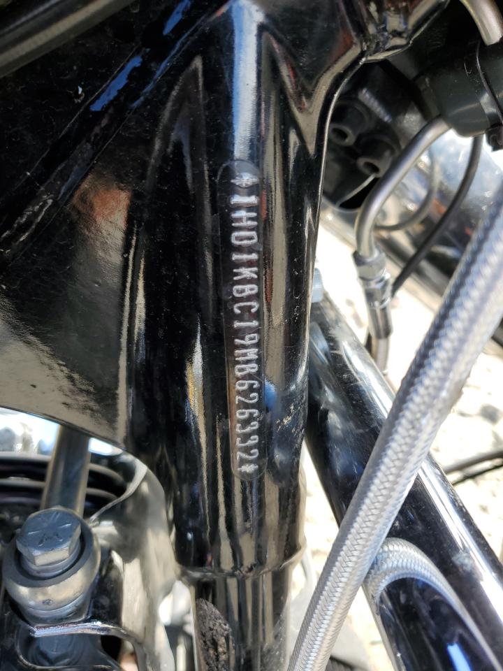 Harley-Davidson Fl Image 4