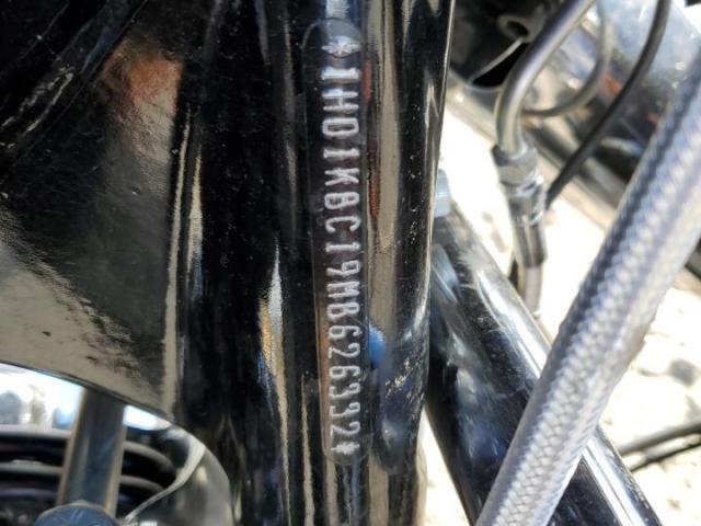 Harley-Davidson Fl Image 4