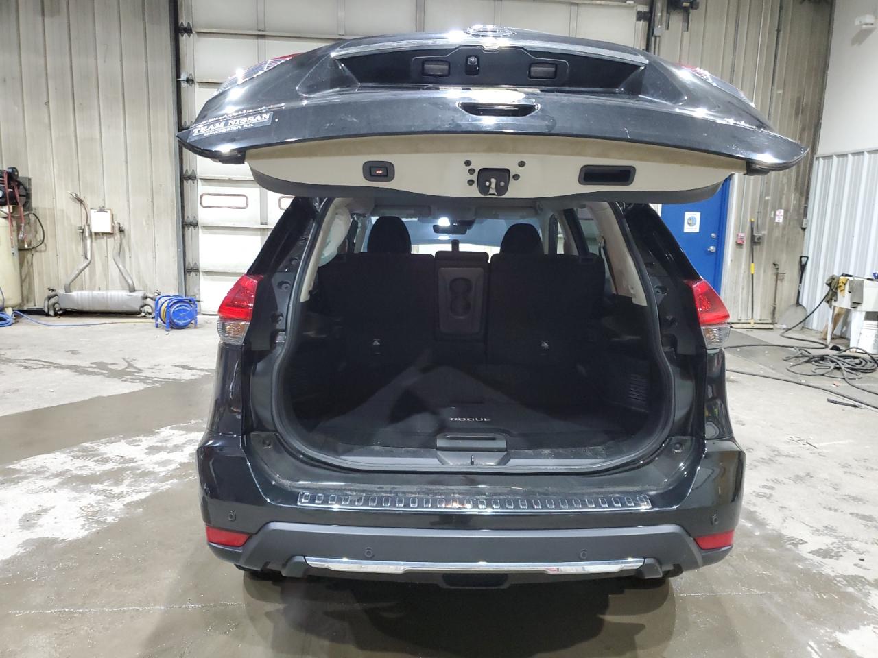 Nissan Rogue S Image 10