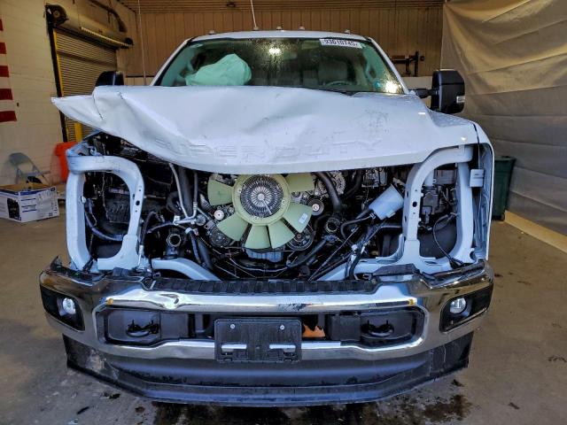 Ford F-250 Super Duty Image 8