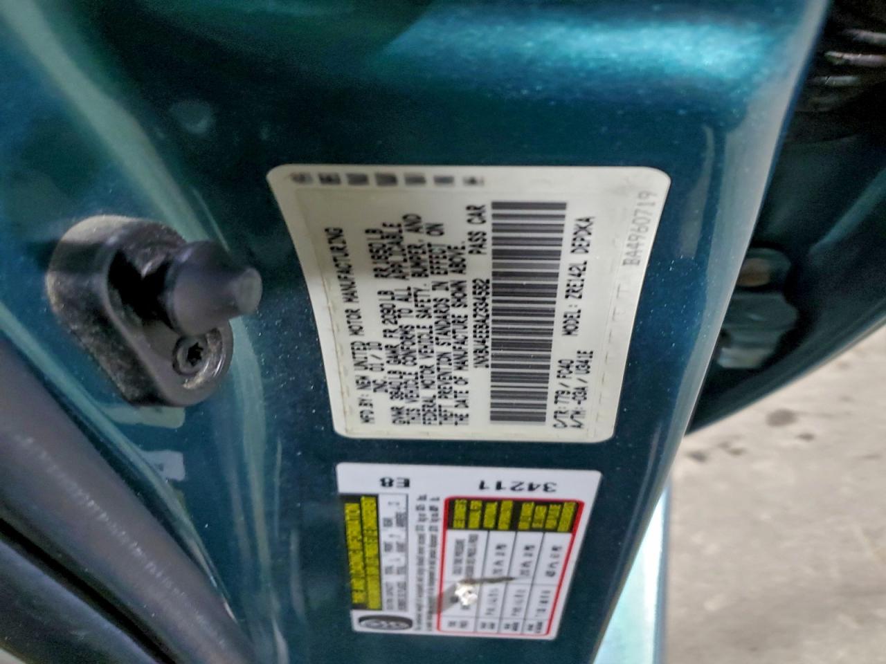 Toyota Corolla Base Image 9