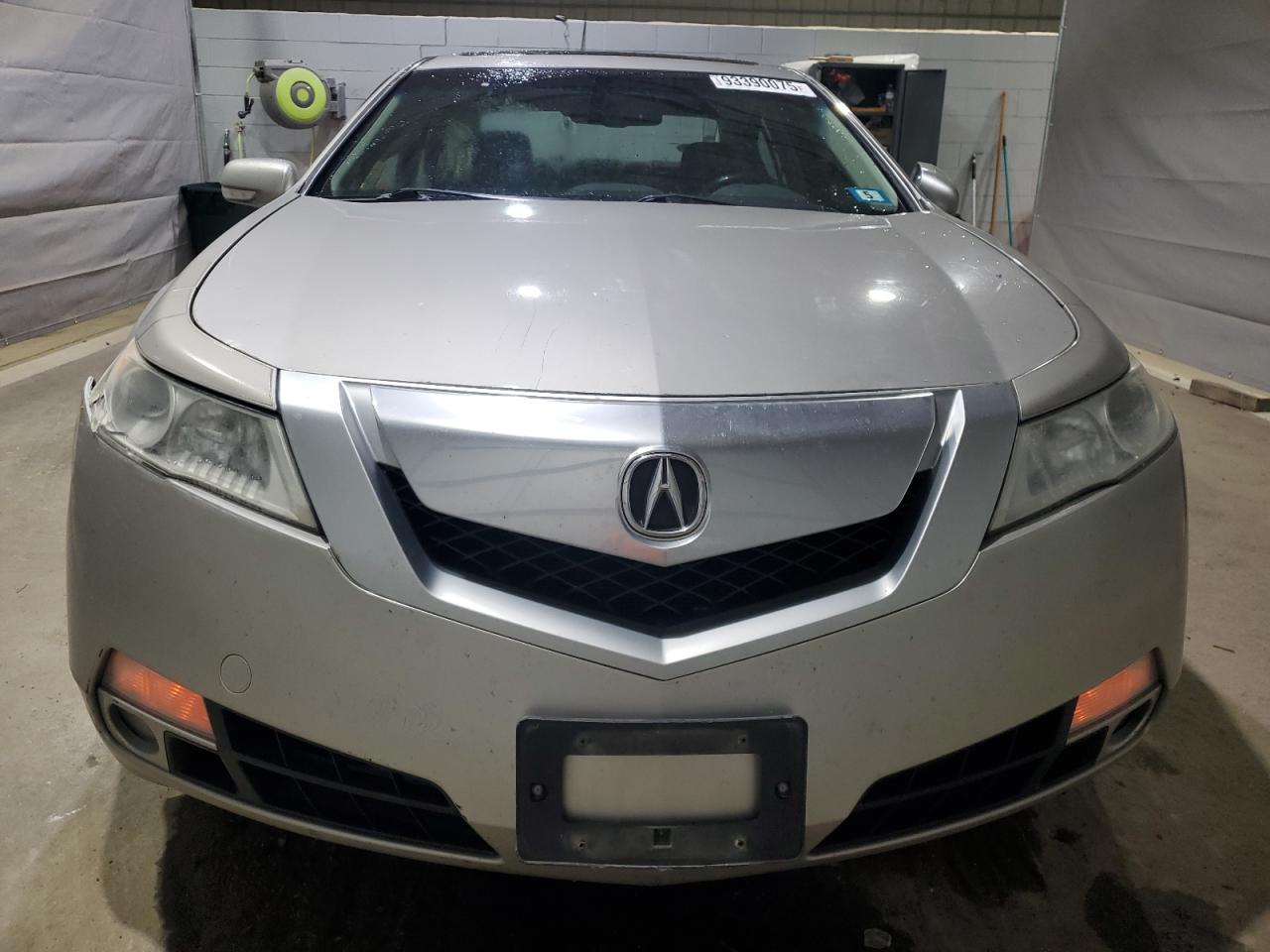 Acura TL Image 9