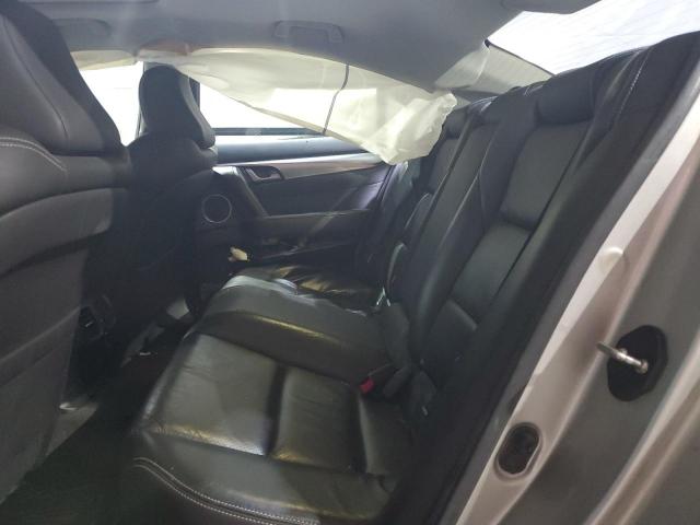 Acura TL Image 10