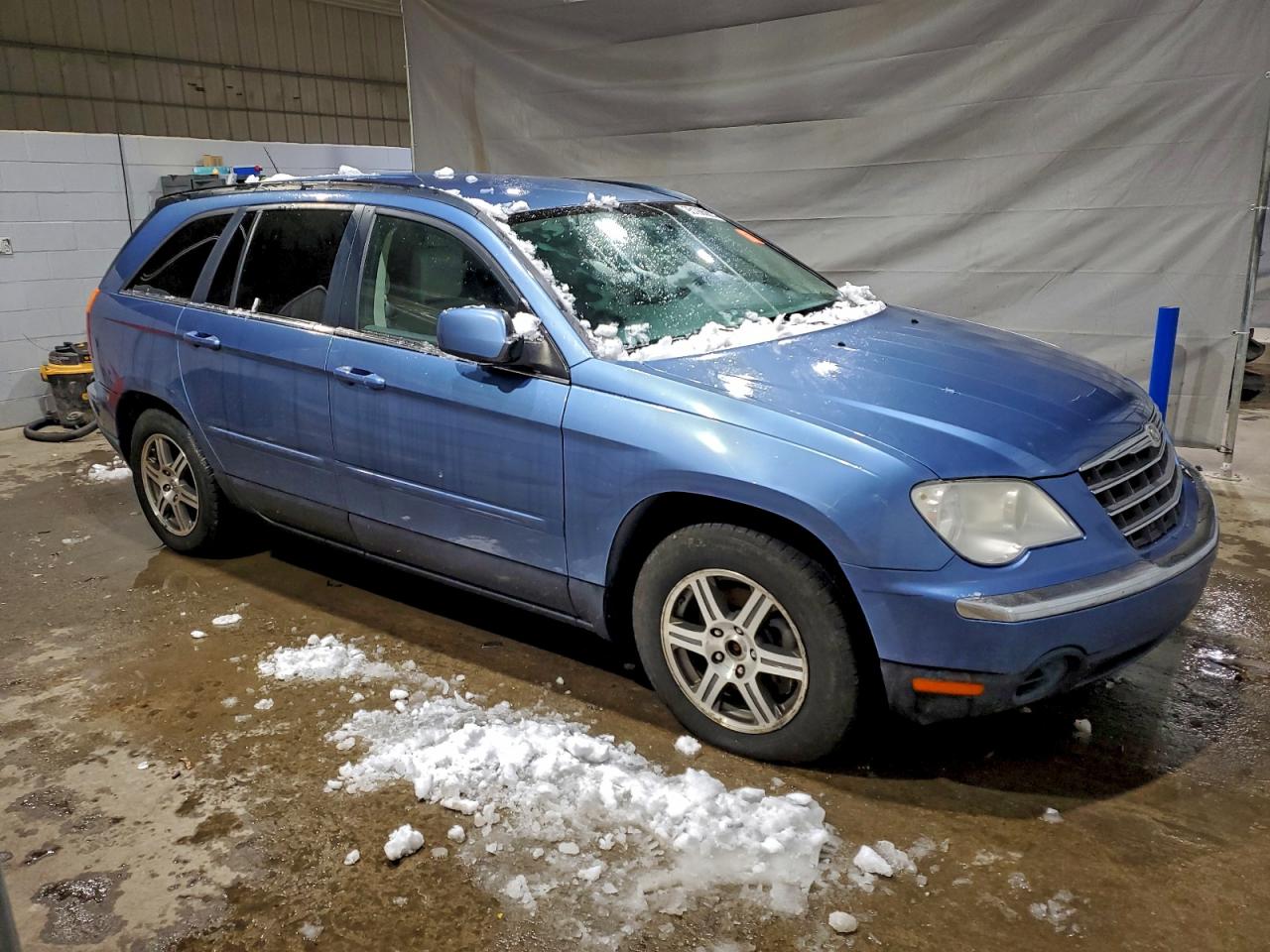 Chrysler Pacifica Touring Image 5