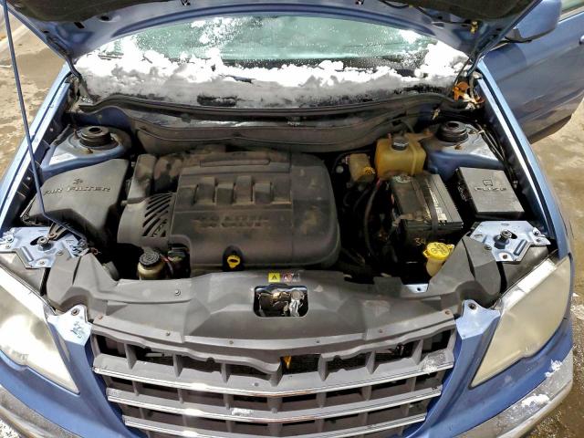 Chrysler Pacifica Touring Image 2