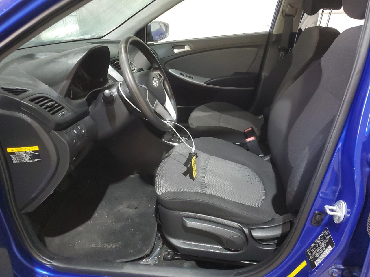 Hyundai ACCENT Gls Image 6