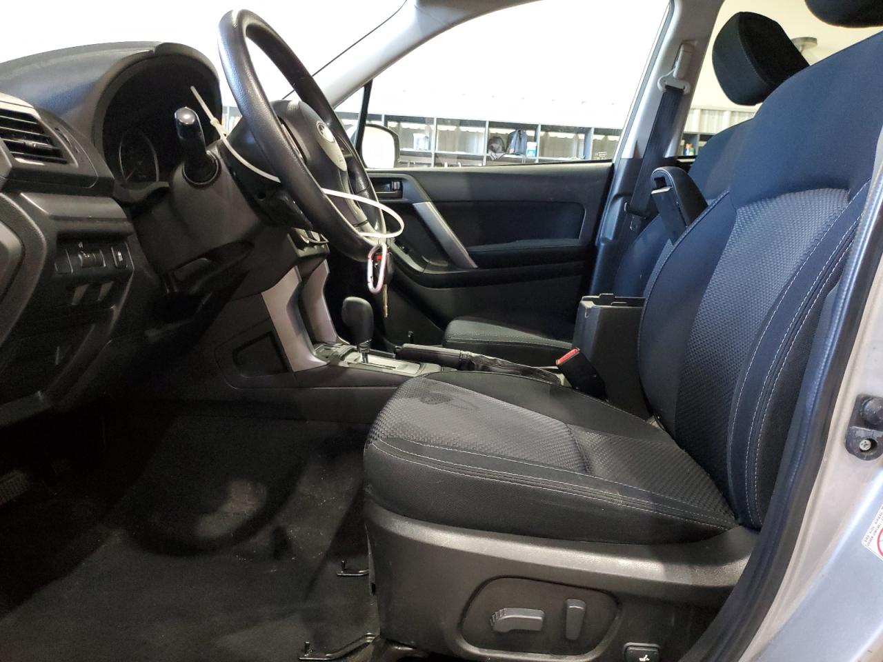 Subaru Forester 2.5i Premium Image 10