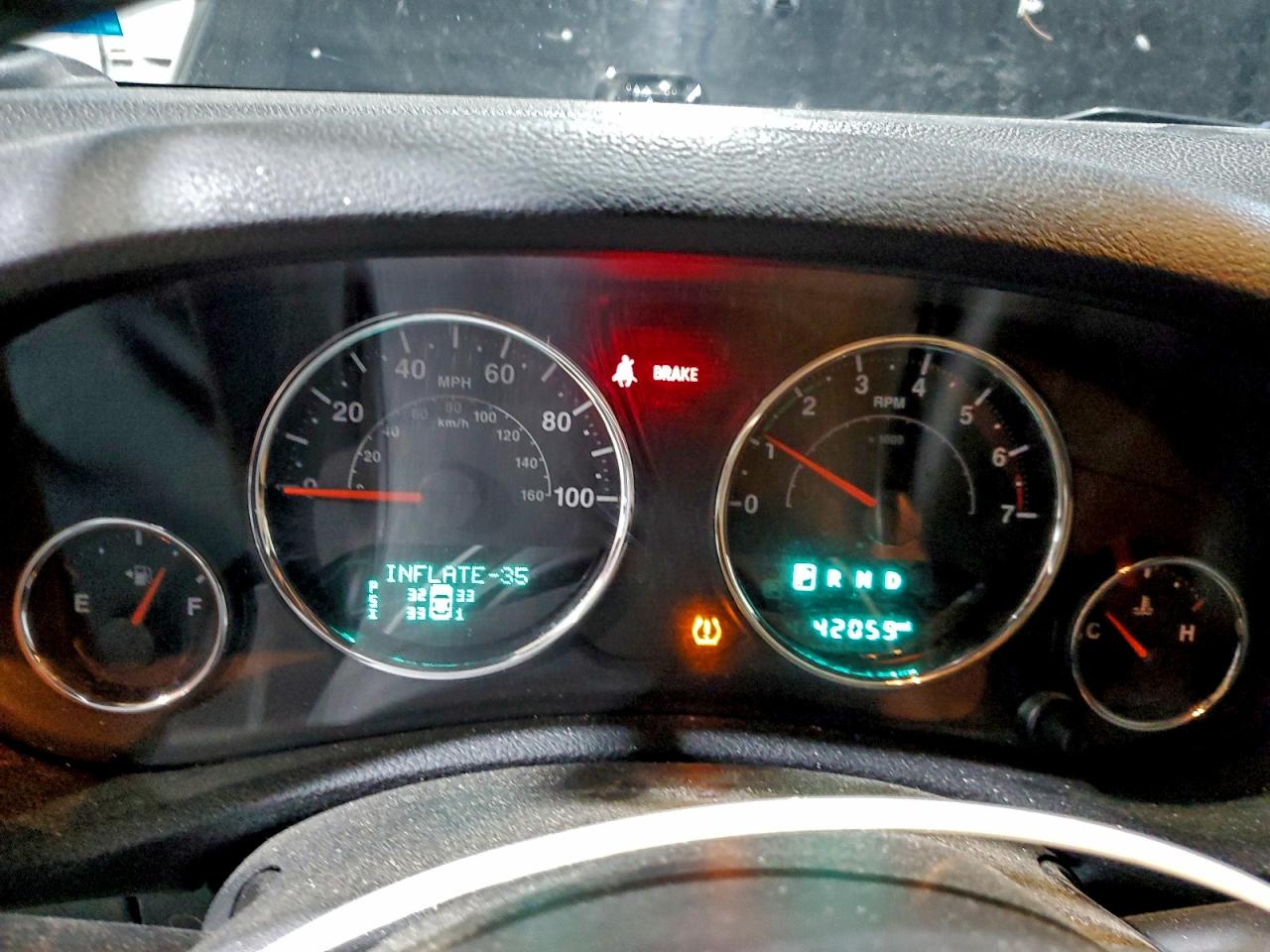 Jeep Wrangler Sport Image 6