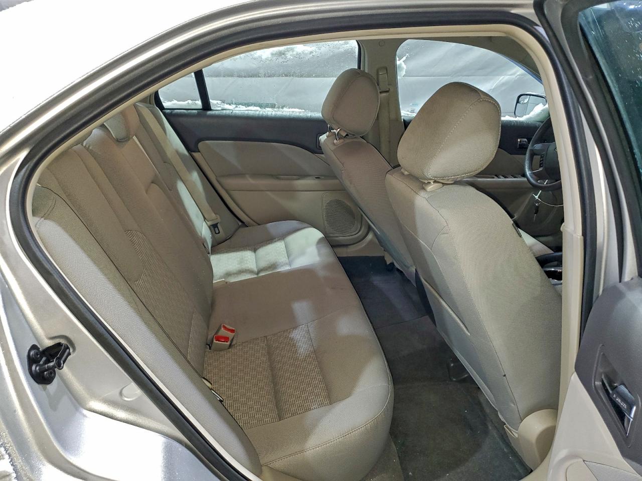 Ford Fusion Se Image 5