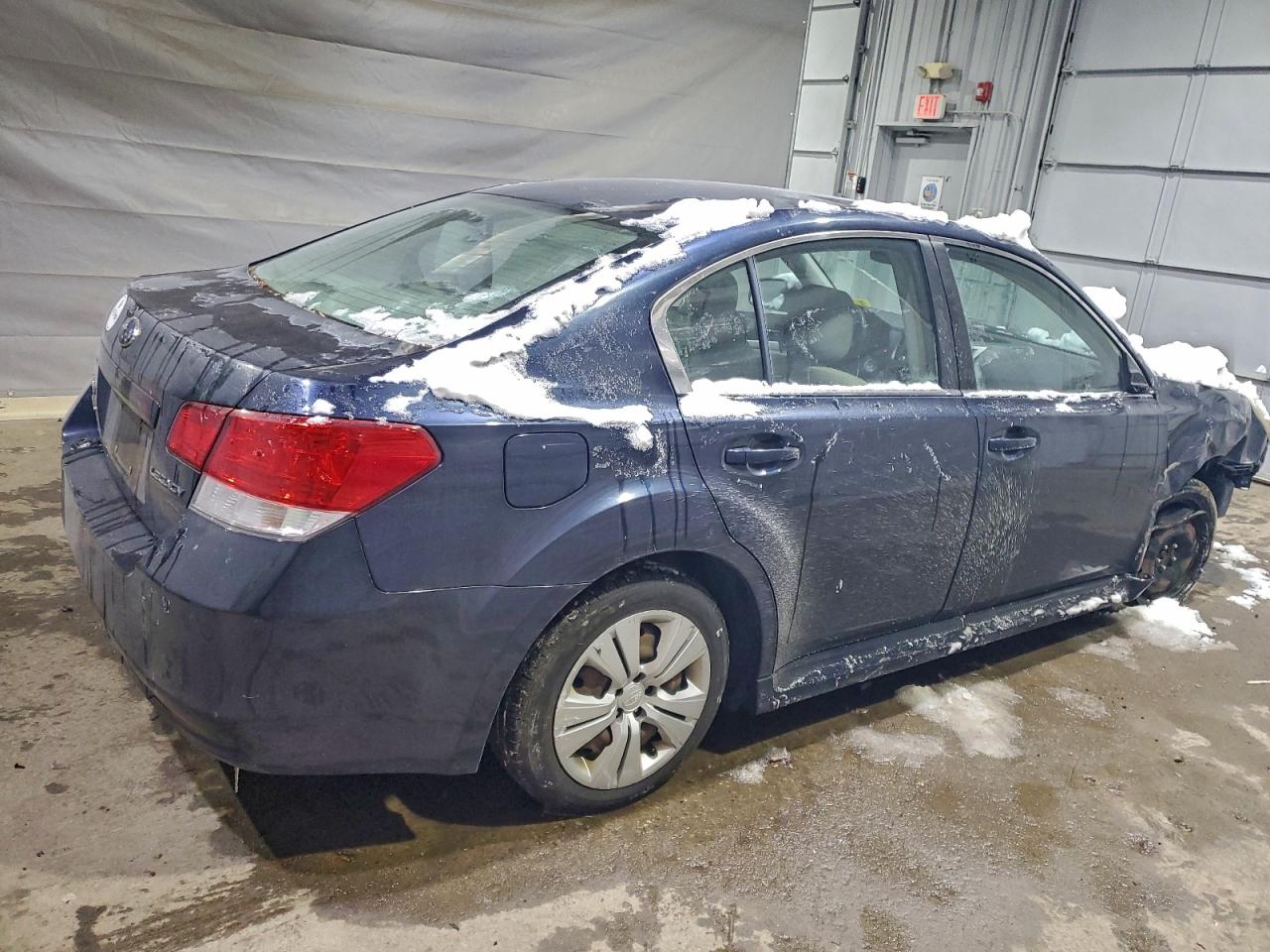 Subaru Legacy 2.5i Image 2