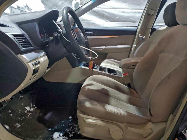 Subaru Legacy 2.5i Image 6