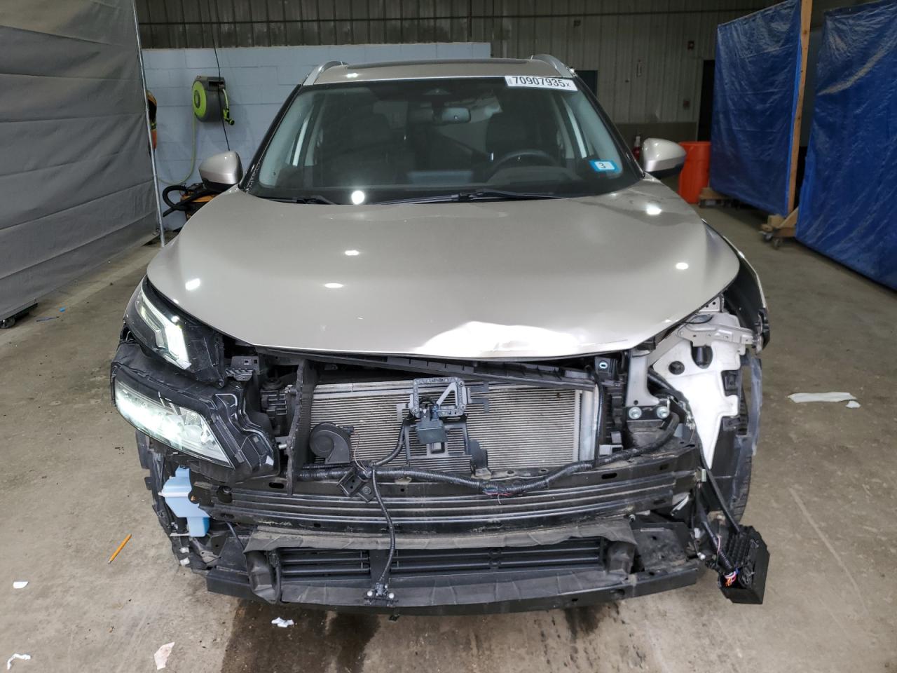 Nissan Rogue Platinum Image 3