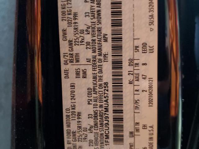 Ford Escape Titanium Image 13