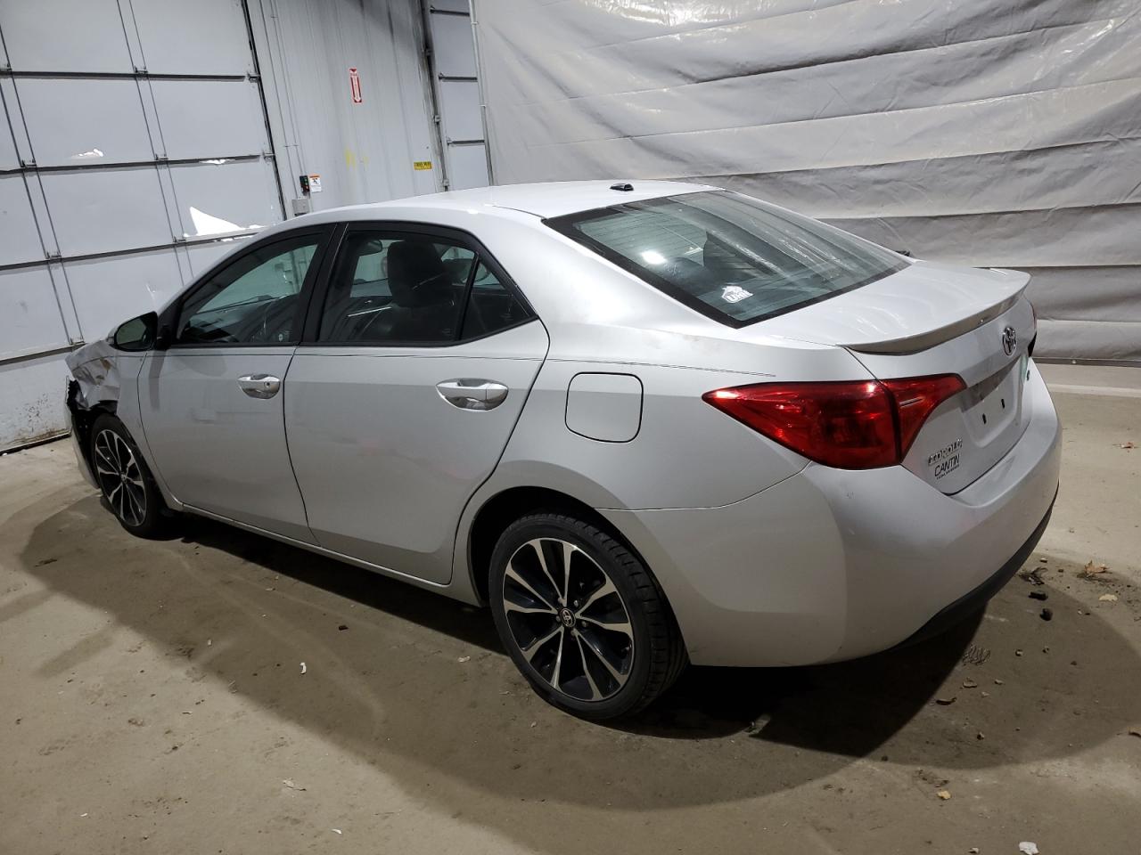 Toyota Corolla L Image 12