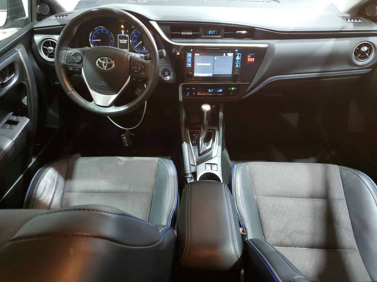 Toyota Corolla L Image 7
