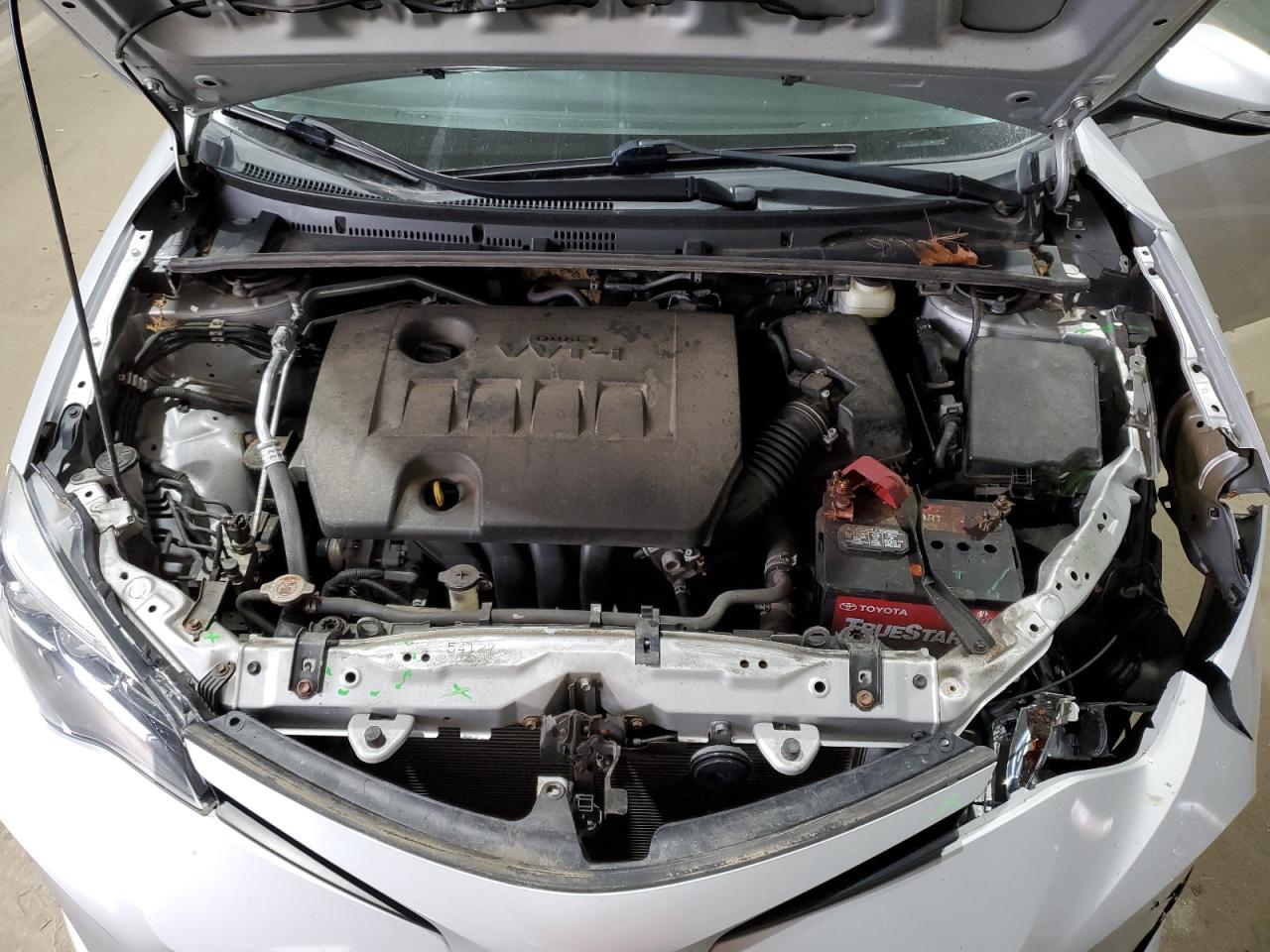 Toyota Corolla L Image 6