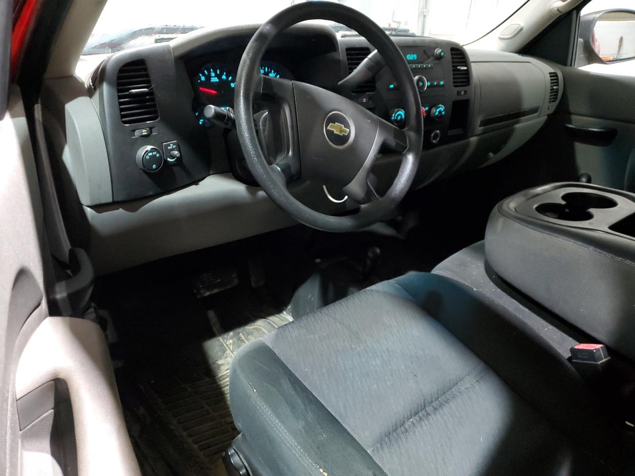 Chevrolet Silverado K1500 Image 9