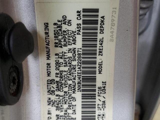 Toyota Corolla Base Image 9