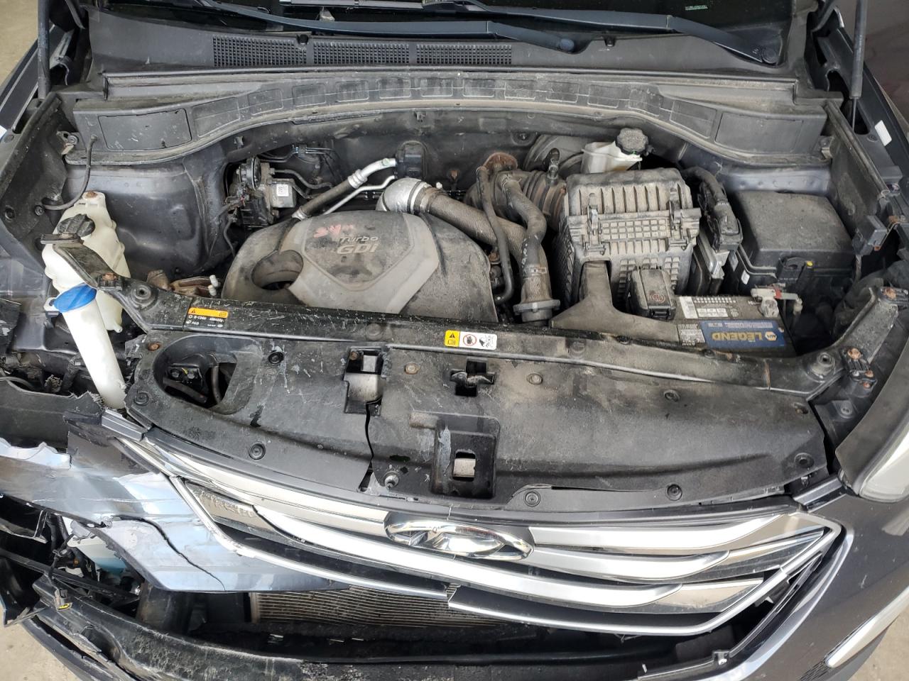 Hyundai SANTA FE Image 5