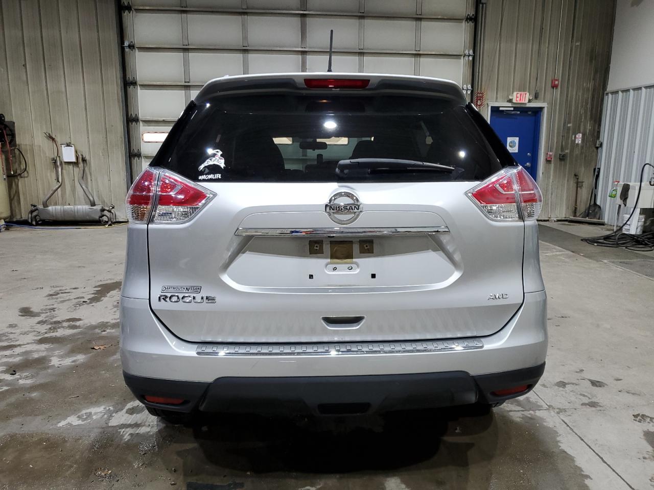 Nissan Rogue S Image 10