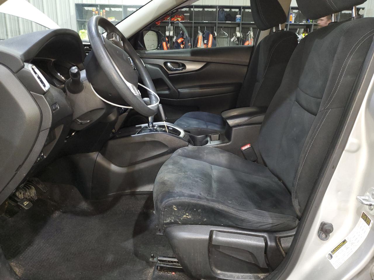 Nissan Rogue S Image 11