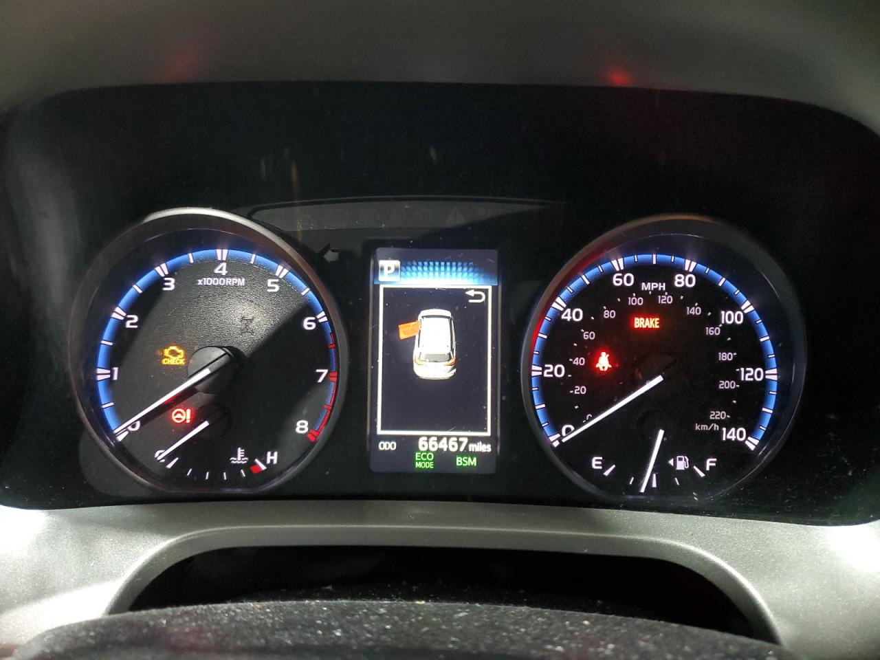 Toyota RAV4 Adventure Image 12