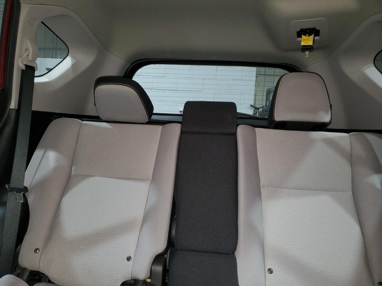 Toyota RAV4 Adventure Image 4