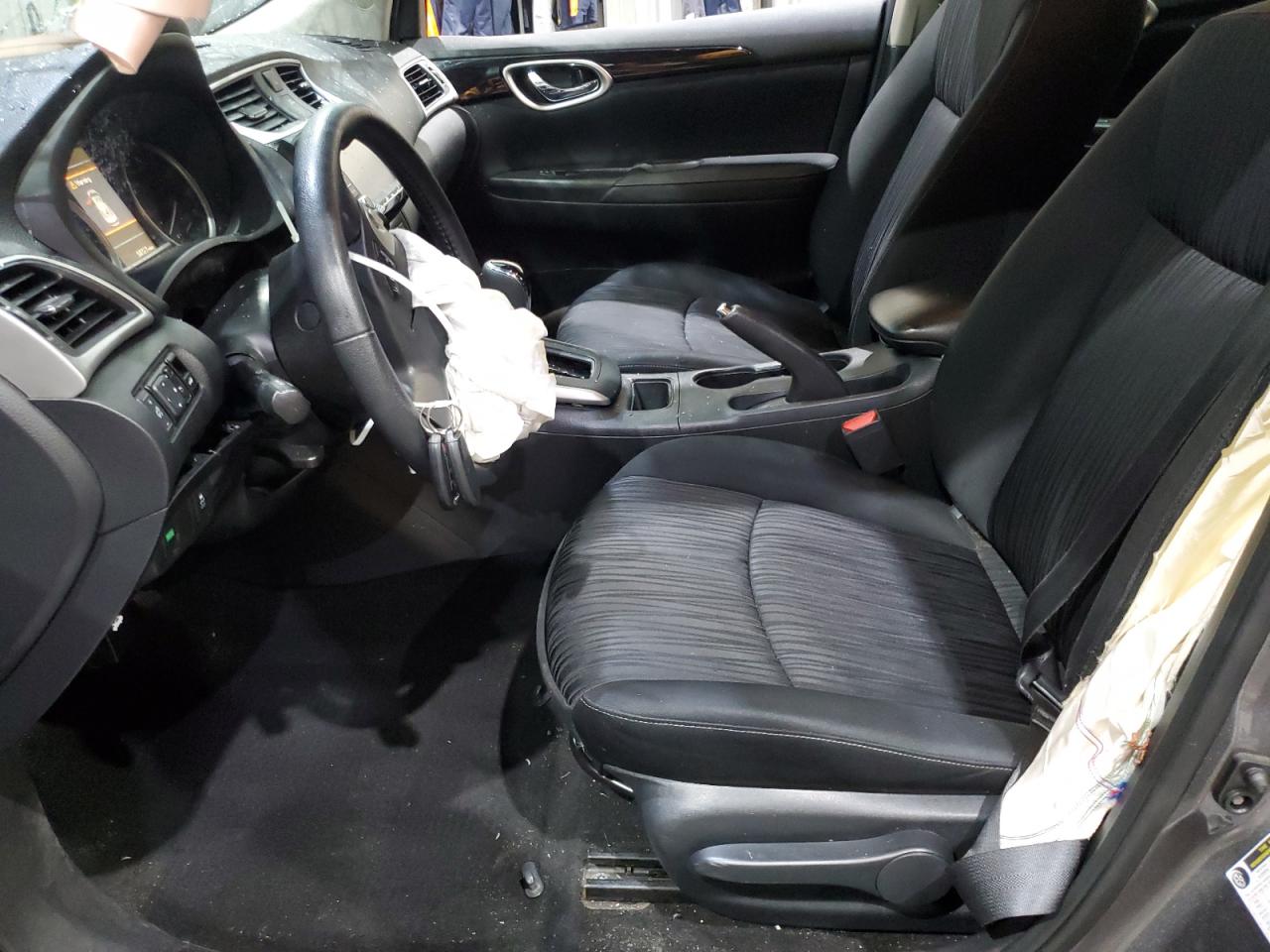 Nissan Sentra S Image 6