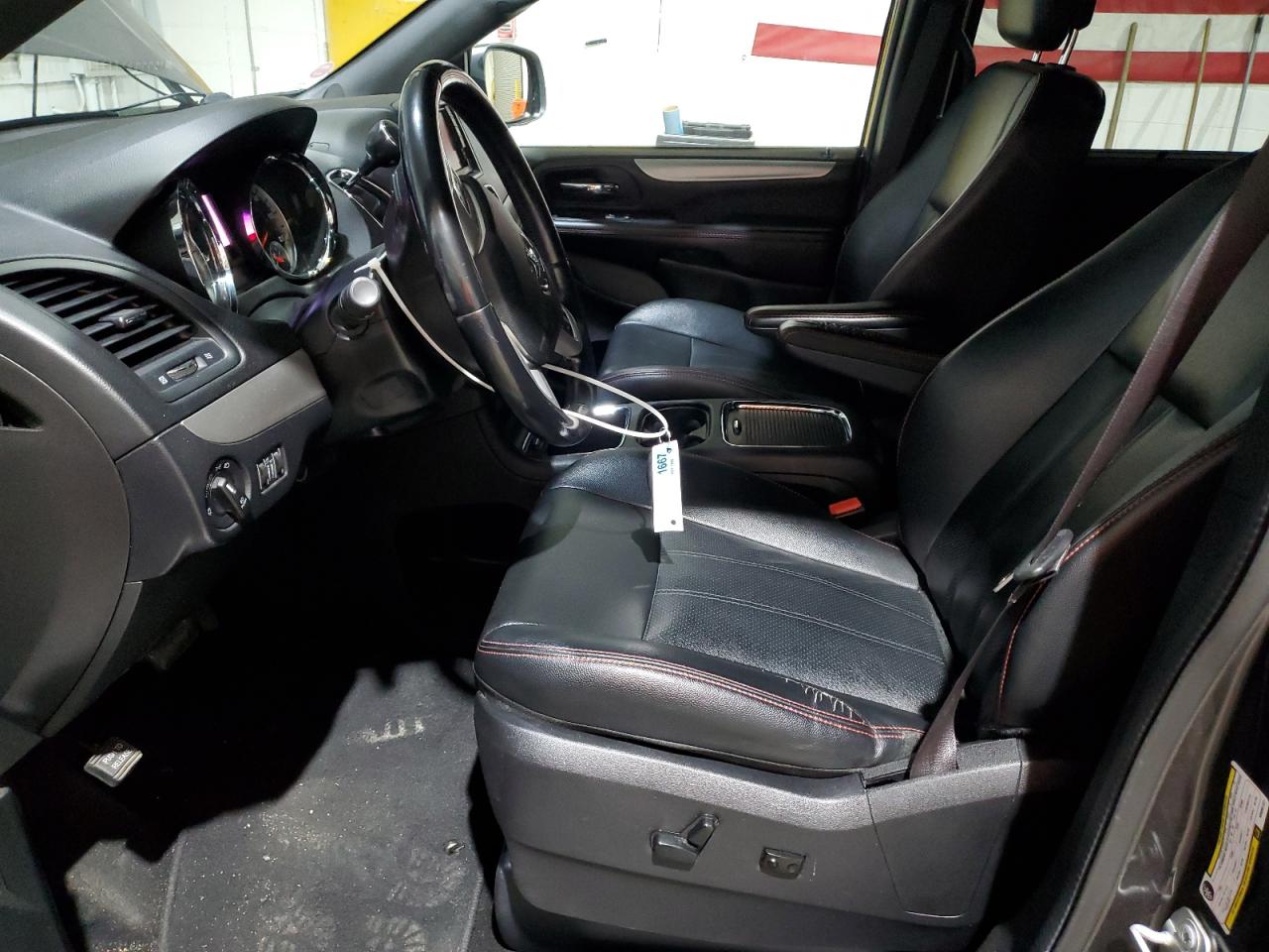 Dodge Caravan Gt Image 13