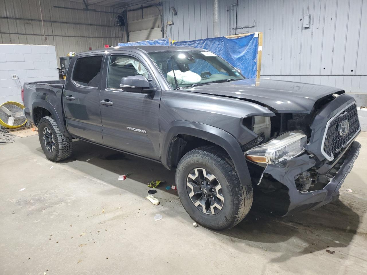 Toyota Tacoma Double Cab Image 5