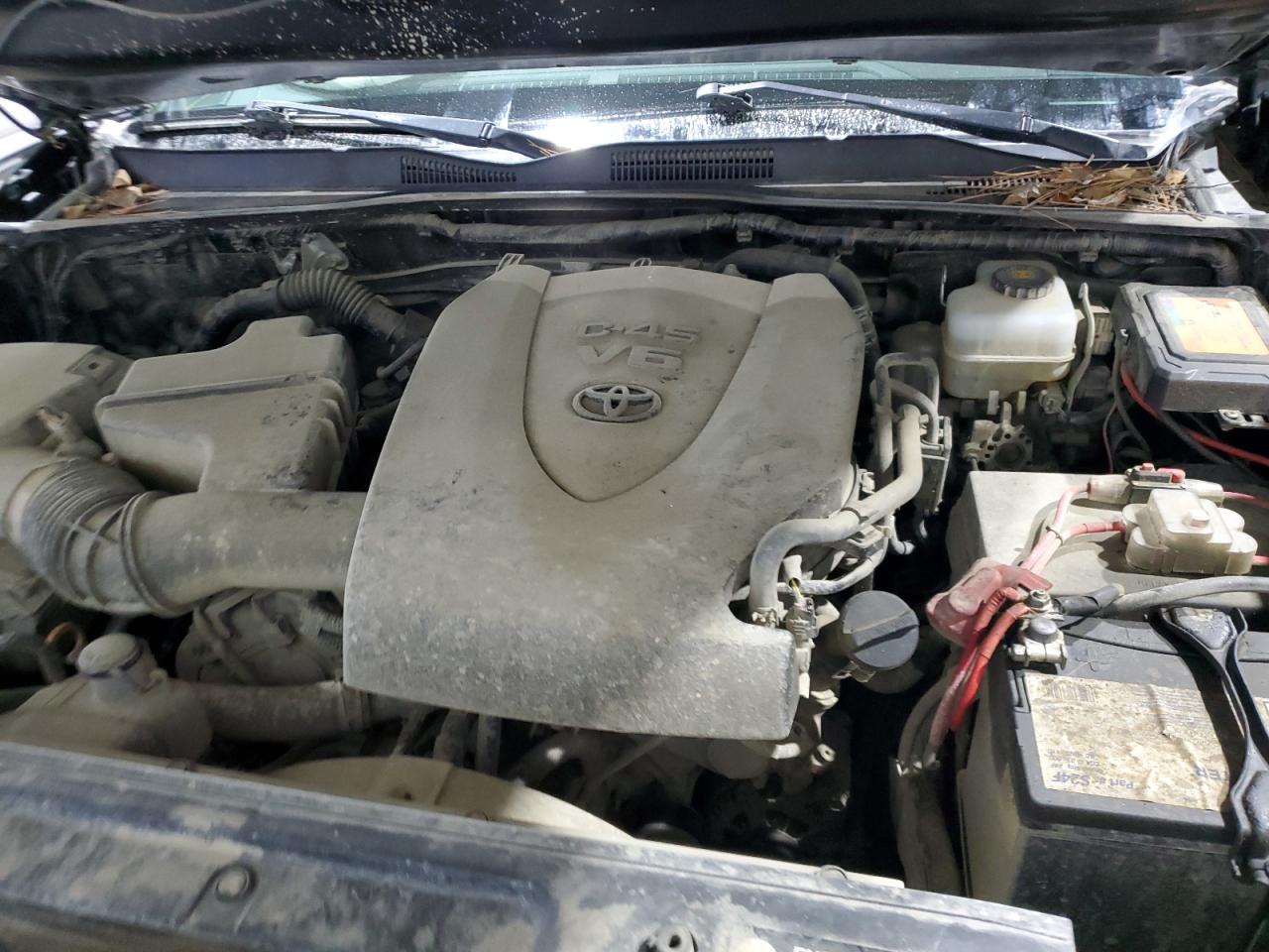 Toyota Tacoma Double Cab Image 9