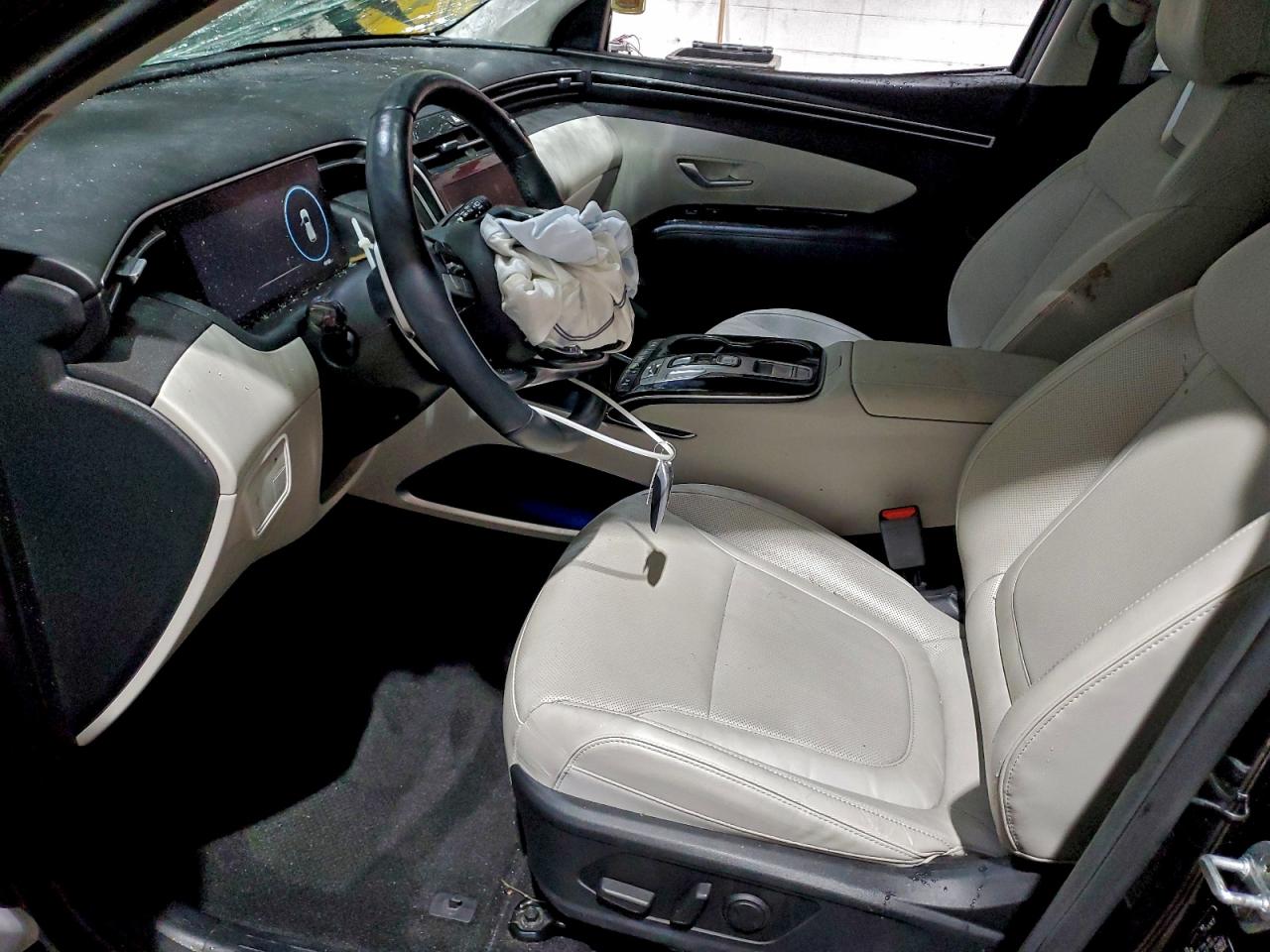 Hyundai TUCSON Limited Image 14