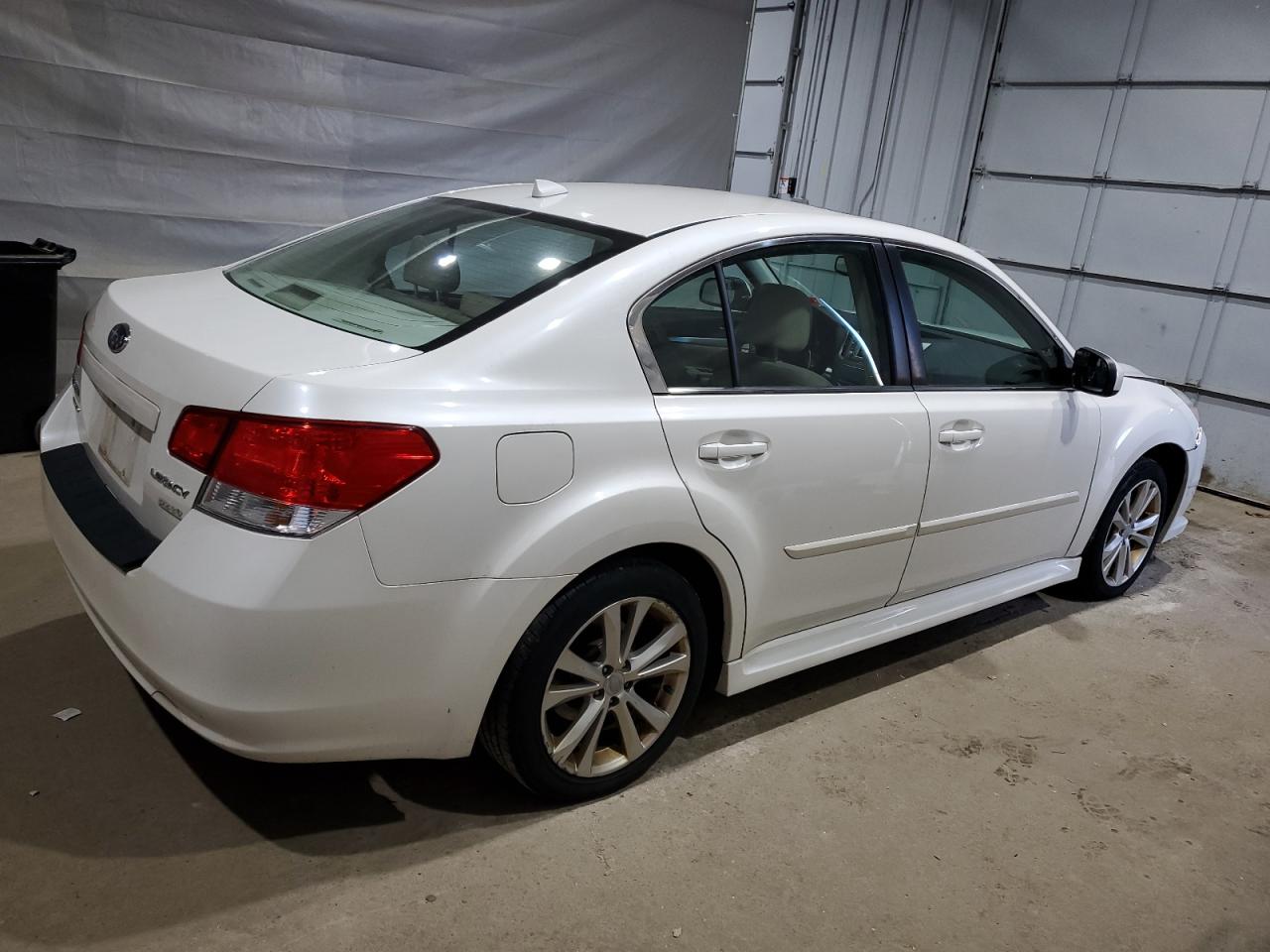 Subaru Legacy 2.5i Premium Image 7