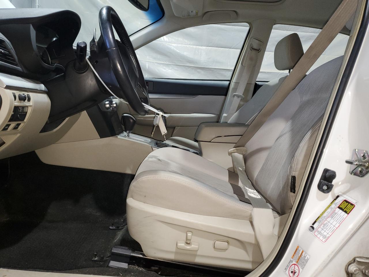 Subaru Legacy 2.5i Premium Image 10