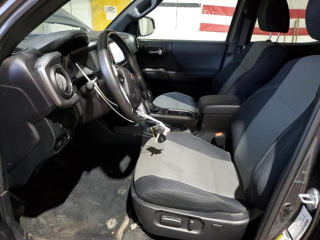 Toyota Tacoma Double Cab Image 4