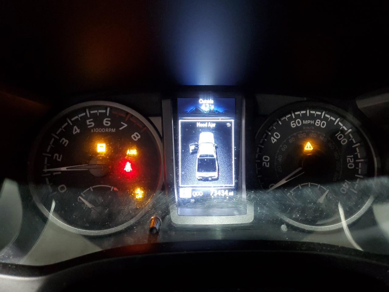 Toyota Tacoma Double Cab Image 6