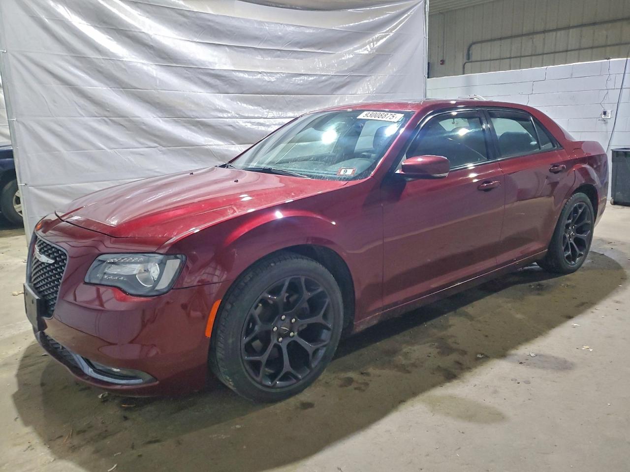 Chrysler 300 S Image 1