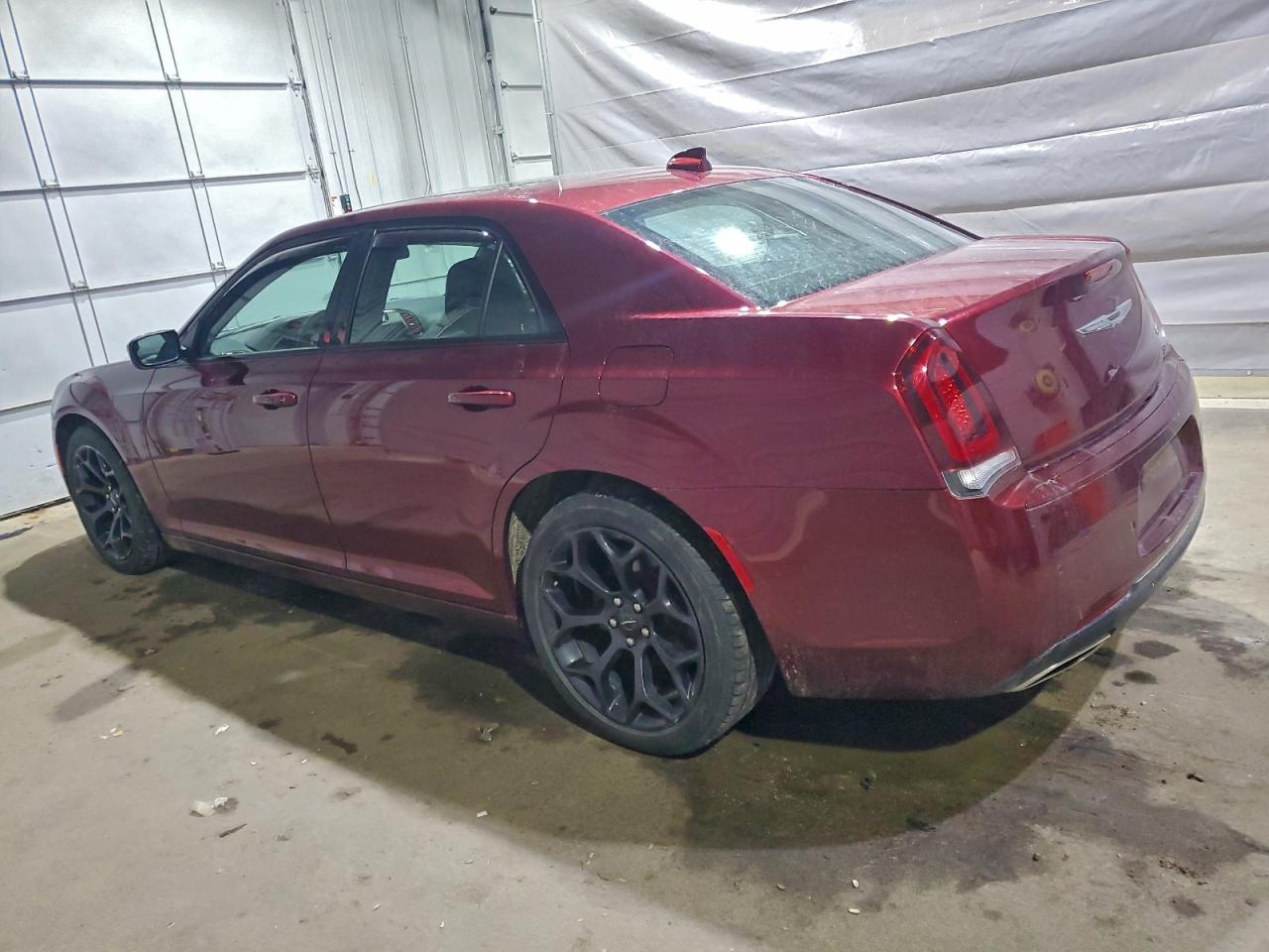 Chrysler 300 S Image 12