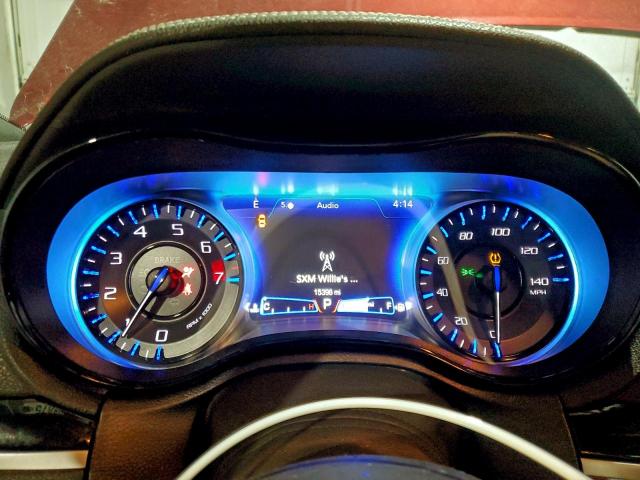 Chrysler 300 S Image 9